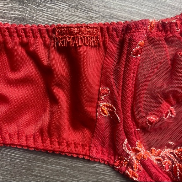 Title:
Prima Donna Red Floral Embroidered Bra 34E Vintage Discontinued - Picture 4 of 8